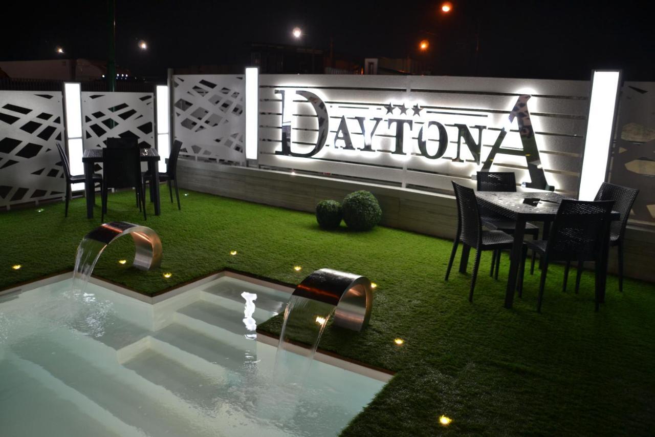 Hotel Daytona Palace คาโซริอา ภายนอก รูปภาพ